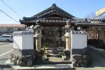 薬師堂の本殿・本堂