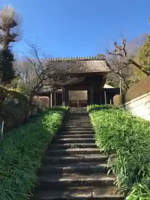 横浜 西方寺の山門・神門