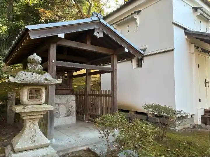 霊鑑寺門跡(京都府)