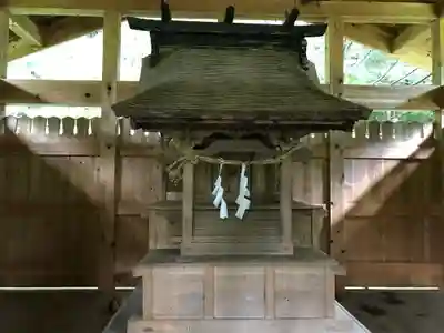 新海三社神社の末社・摂社