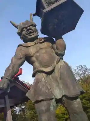 中富良野神社の像