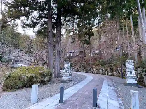 身延山 祖廟拝殿のその他建物