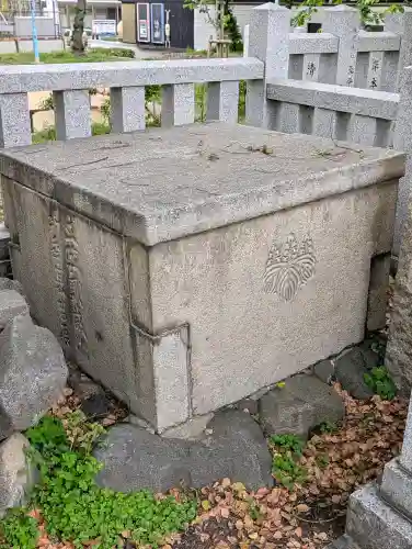 高津宮の{uncategorized: "未分類", other: "その他", undefined: "問題あり", building: "その他建物", grave: "お墓", sacred_gate: "鳥居", guardian: "狛犬", statue: "像", buddha: "仏像", history: "歴史", nature: "自然", garden: "庭園", animal: "動物", pagoda: "塔", temizu: "手水舎", mountain_gate: "山門・神門", sanctuary: "本殿・本堂", subordinate: "末社・摂社", art: "芸術", scenery: "景色", jizo: "地蔵", ema: "絵馬", goshuin: "御朱印", omikuji: "おみくじ", items: "授与品その他", amulet: "お守り", goshuincho: "御朱印帳", eats: "食事", festival: "お祭り", votive_dance: "神楽", shichigosan: "七五三参", wedding: "結婚式", experience: "体験その他", initially: "初詣", around: "周辺", anti_infection: "感染症対策"}