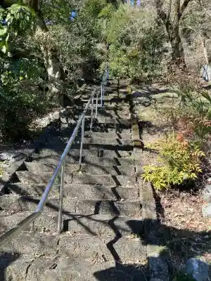 星野町星宮神社の{uncategorized: "未分類", other: "その他", undefined: "問題あり", building: "その他建物", grave: "お墓", sacred_gate: "鳥居", guardian: "狛犬", statue: "像", buddha: "仏像", history: "歴史", nature: "自然", garden: "庭園", animal: "動物", pagoda: "塔", temizu: "手水舎", mountain_gate: "山門・神門", sanctuary: "本殿・本堂", subordinate: "末社・摂社", art: "芸術", scenery: "景色", jizo: "地蔵", ema: "絵馬", goshuin: "御朱印", omikuji: "おみくじ", items: "授与品その他", amulet: "お守り", goshuincho: "御朱印帳", eats: "食事", festival: "お祭り", votive_dance: "神楽", shichigosan: "七五三参", wedding: "結婚式", experience: "体験その他", initially: "初詣", around: "周辺", anti_infection: "感染症対策"}