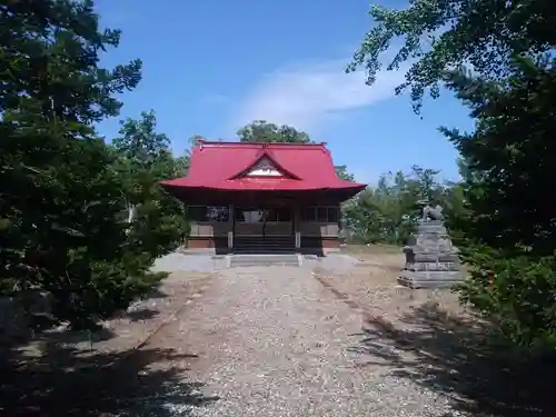 共成神社の本殿