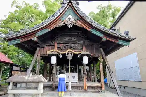新溝神社の本殿・本堂