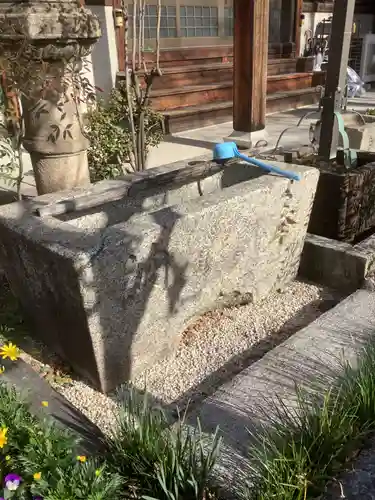 法応寺の手水舎