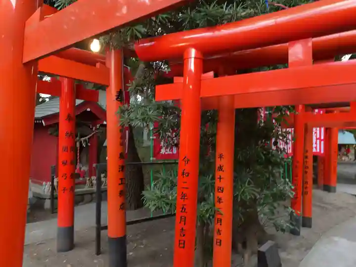 鵠沼伏見稲荷神社の鳥居
