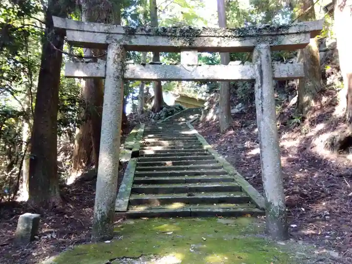 飛鳥川上坐宇須多岐比売命神社(奈良県)