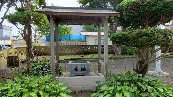 根室出雲神社の手水舎