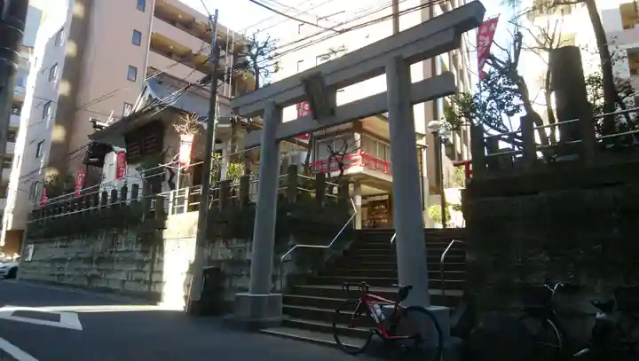 妻戀神社の鳥居