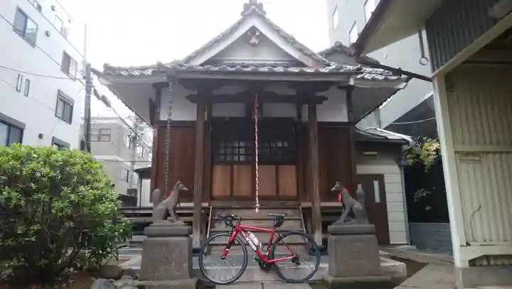 感應稲荷神社の本殿・本堂