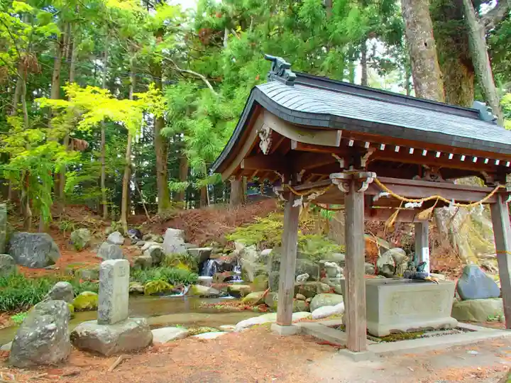大宮五十鈴神社の手水舎