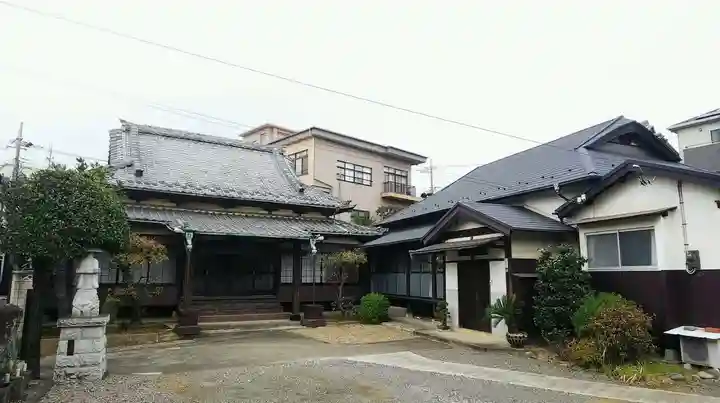 泉福寺の本殿・本堂