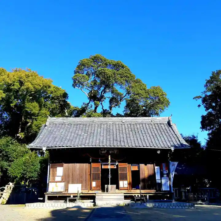 賀久留神社の本殿・本堂