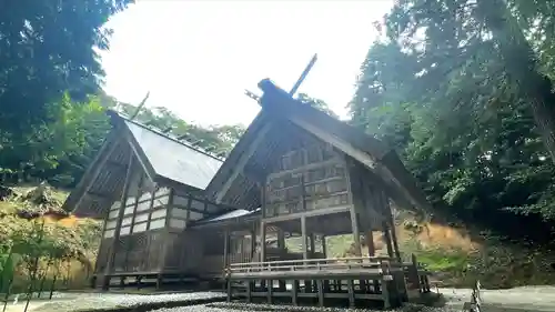 比沼麻奈為神社の本殿・本堂