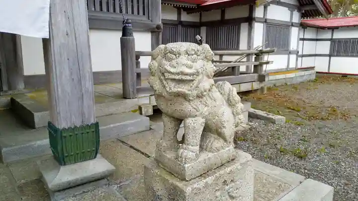 釧路一之宮 厳島神社の狛犬