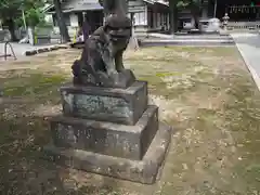 赤塚諏訪神社の狛犬