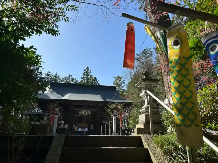滑川神社 - 仕事と子どもの守り神の{uncategorized: "未分類", other: "その他", undefined: "問題あり", building: "その他建物", grave: "お墓", sacred_gate: "鳥居", guardian: "狛犬", statue: "像", buddha: "仏像", history: "歴史", nature: "自然", garden: "庭園", animal: "動物", pagoda: "塔", temizu: "手水舎", mountain_gate: "山門・神門", sanctuary: "本殿・本堂", subordinate: "末社・摂社", art: "芸術", scenery: "景色", jizo: "地蔵", ema: "絵馬", goshuin: "御朱印", omikuji: "おみくじ", items: "授与品その他", amulet: "お守り", goshuincho: "御朱印帳", eats: "食事", festival: "お祭り", votive_dance: "神楽", shichigosan: "七五三参", wedding: "結婚式", experience: "体験その他", initially: "初詣", around: "周辺", anti_infection: "感染症対策"}