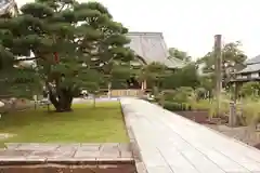 芳泉寺の本殿