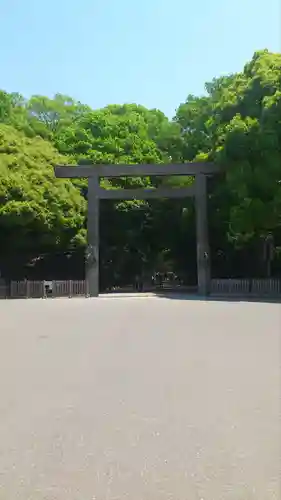 熱田神宮の鳥居