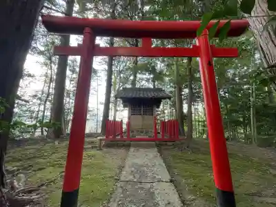 尾白稲荷神社(岐阜県)