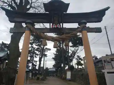 放生津八幡宮の鳥居