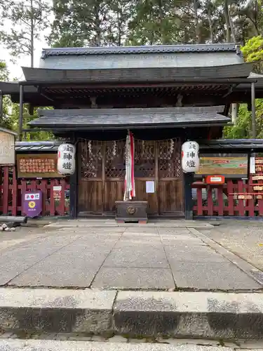 平岡八幡宮の本殿・本堂