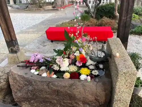 水堂須佐男神社の手水舎
