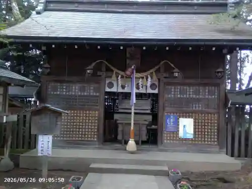 駒形神社の{uncategorized: "未分類", other: "その他", undefined: "問題あり", building: "その他建物", grave: "お墓", sacred_gate: "鳥居", guardian: "狛犬", statue: "像", buddha: "仏像", history: "歴史", nature: "自然", garden: "庭園", animal: "動物", pagoda: "塔", temizu: "手水舎", mountain_gate: "山門・神門", sanctuary: "本殿・本堂", subordinate: "末社・摂社", art: "芸術", scenery: "景色", jizo: "地蔵", ema: "絵馬", goshuin: "御朱印", omikuji: "おみくじ", items: "授与品その他", amulet: "お守り", goshuincho: "御朱印帳", eats: "食事", festival: "お祭り", votive_dance: "神楽", shichigosan: "七五三参", wedding: "結婚式", experience: "体験その他", initially: "初詣", around: "周辺", anti_infection: "感染症対策"}