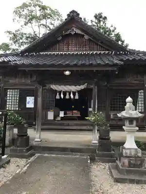 机﨑神社の本殿・本堂