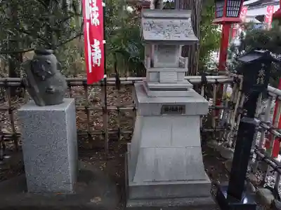 亀ケ池八幡宮の末社・摂社