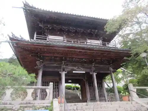 桂林寺の山門