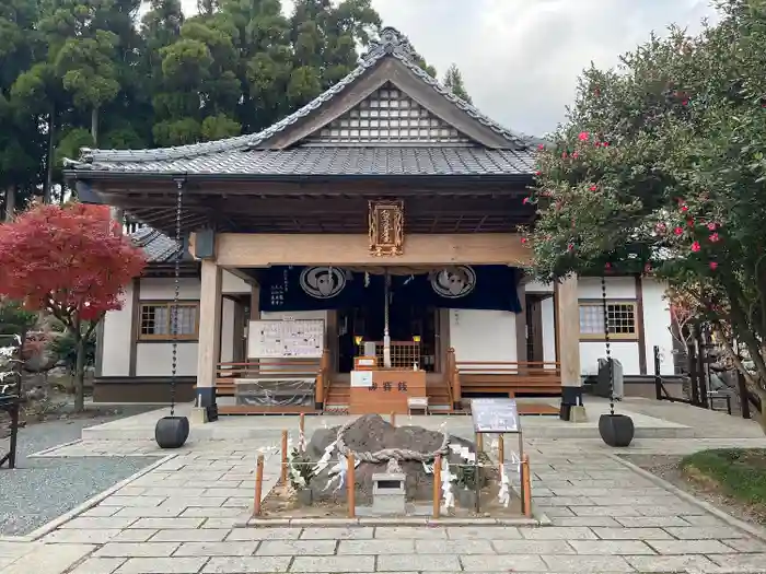 阿蘇白水龍神權現神社の本殿