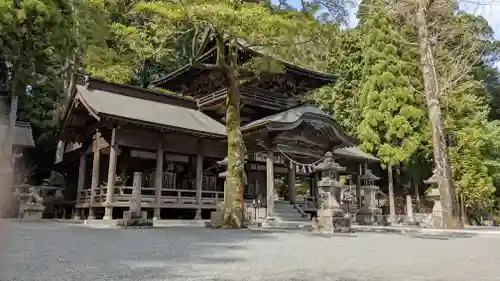 飛龍八幡宮の本殿