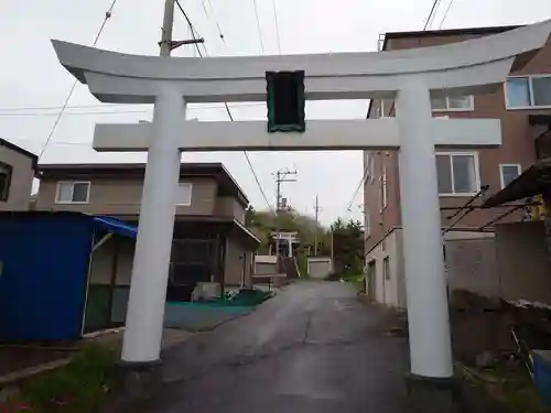 八幡神社の鳥居