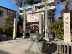 亀有香取神社の鳥居