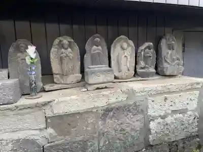 浄心寺の{uncategorized: "未分類", other: "その他", undefined: "問題あり", building: "その他建物", grave: "お墓", sacred_gate: "鳥居", guardian: "狛犬", statue: "像", buddha: "仏像", history: "歴史", nature: "自然", garden: "庭園", animal: "動物", pagoda: "塔", temizu: "手水舎", mountain_gate: "山門・神門", sanctuary: "本殿・本堂", subordinate: "末社・摂社", art: "芸術", scenery: "景色", jizo: "地蔵", ema: "絵馬", goshuin: "御朱印", omikuji: "おみくじ", items: "授与品その他", amulet: "お守り", goshuincho: "御朱印帳", eats: "食事", festival: "お祭り", votive_dance: "神楽", shichigosan: "七五三参", wedding: "結婚式", experience: "体験その他", initially: "初詣", around: "周辺", anti_infection: "感染症対策"}