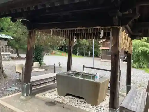 神神社(三輪神社)の手水