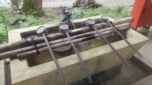 福王神社の手水舎