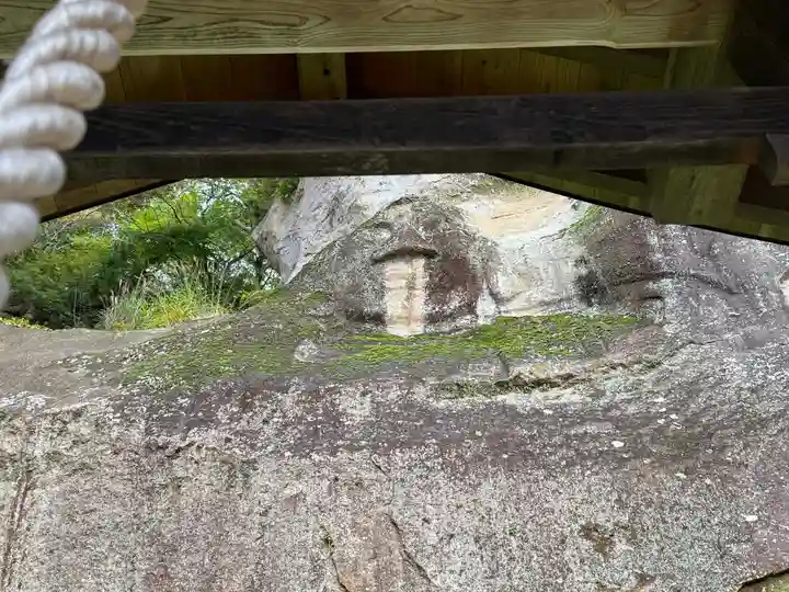 達谷窟毘沙門堂(岩手県)