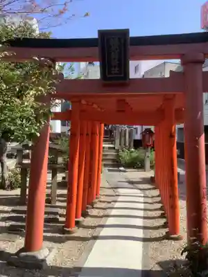 三輪神社の鳥居