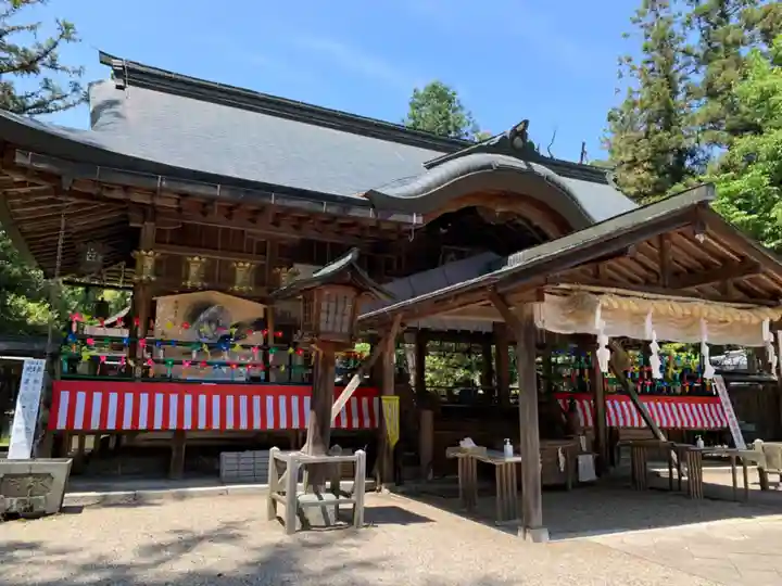 大和神社の本殿・本堂