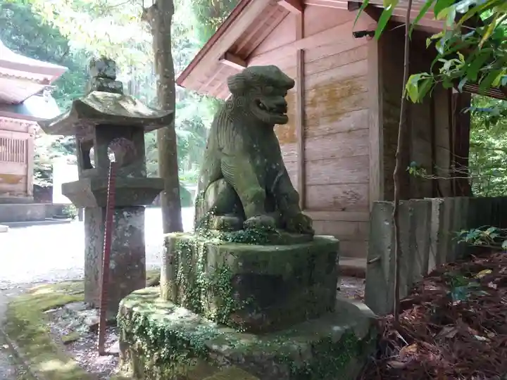 二上神社の狛犬