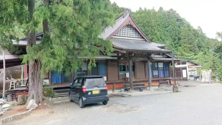 仏成寺の本殿・本堂