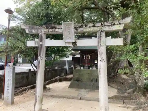 大宮八幡宮の末社