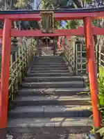 円山随身稲荷大明神の鳥居