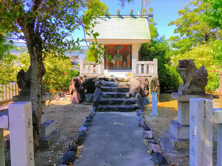 厳島神社(朝日)の本殿・本堂