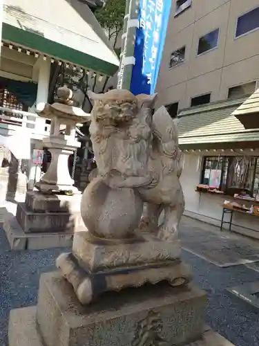 白神社の狛犬