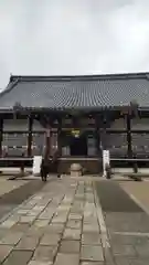 仁和寺の本殿